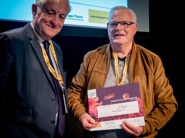 Cérémonie de remise des prix du Label régional Villes et Villages fleuris 2019.jpg